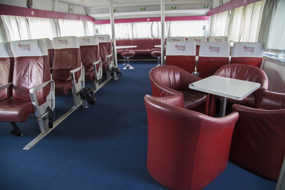 VIP catamaran Lounge San Frangisk